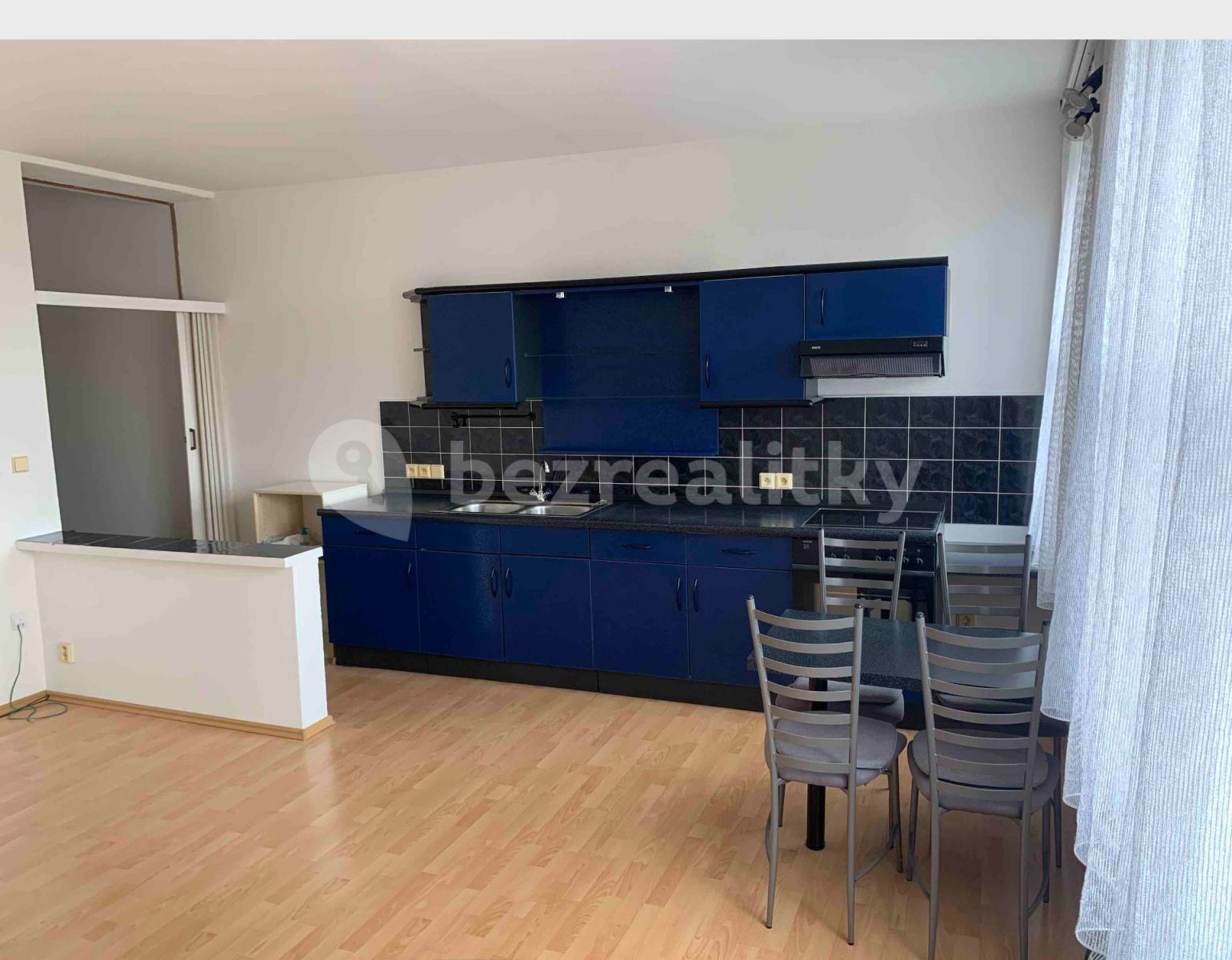 Pronájem bytu 2+kk 50 m² — photo 2