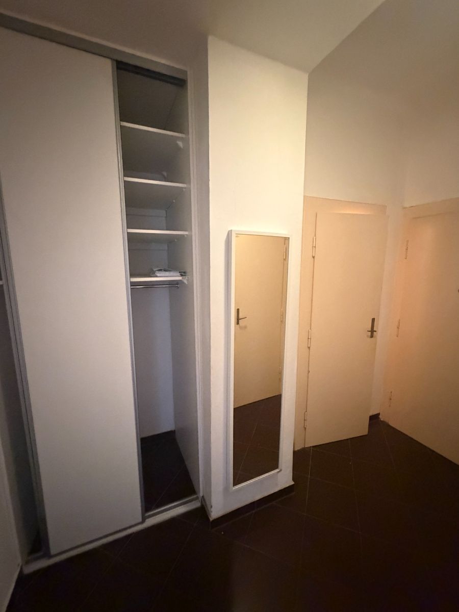 Pronájem bytu 2+kk 42 m², Praha – náhled fotky 3