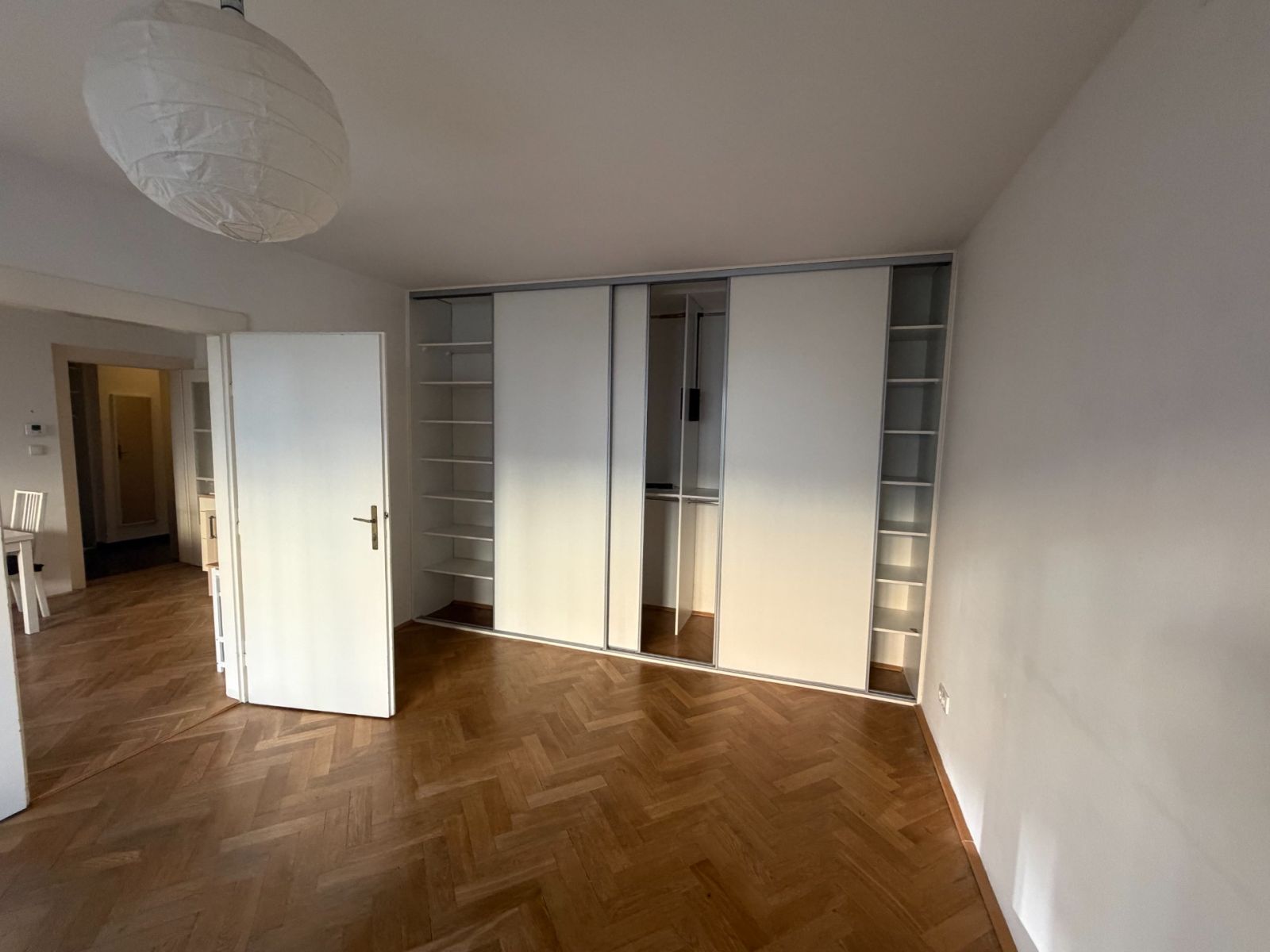 Pronájem bytu 2+kk 42 m², Praha – náhled fotky 11