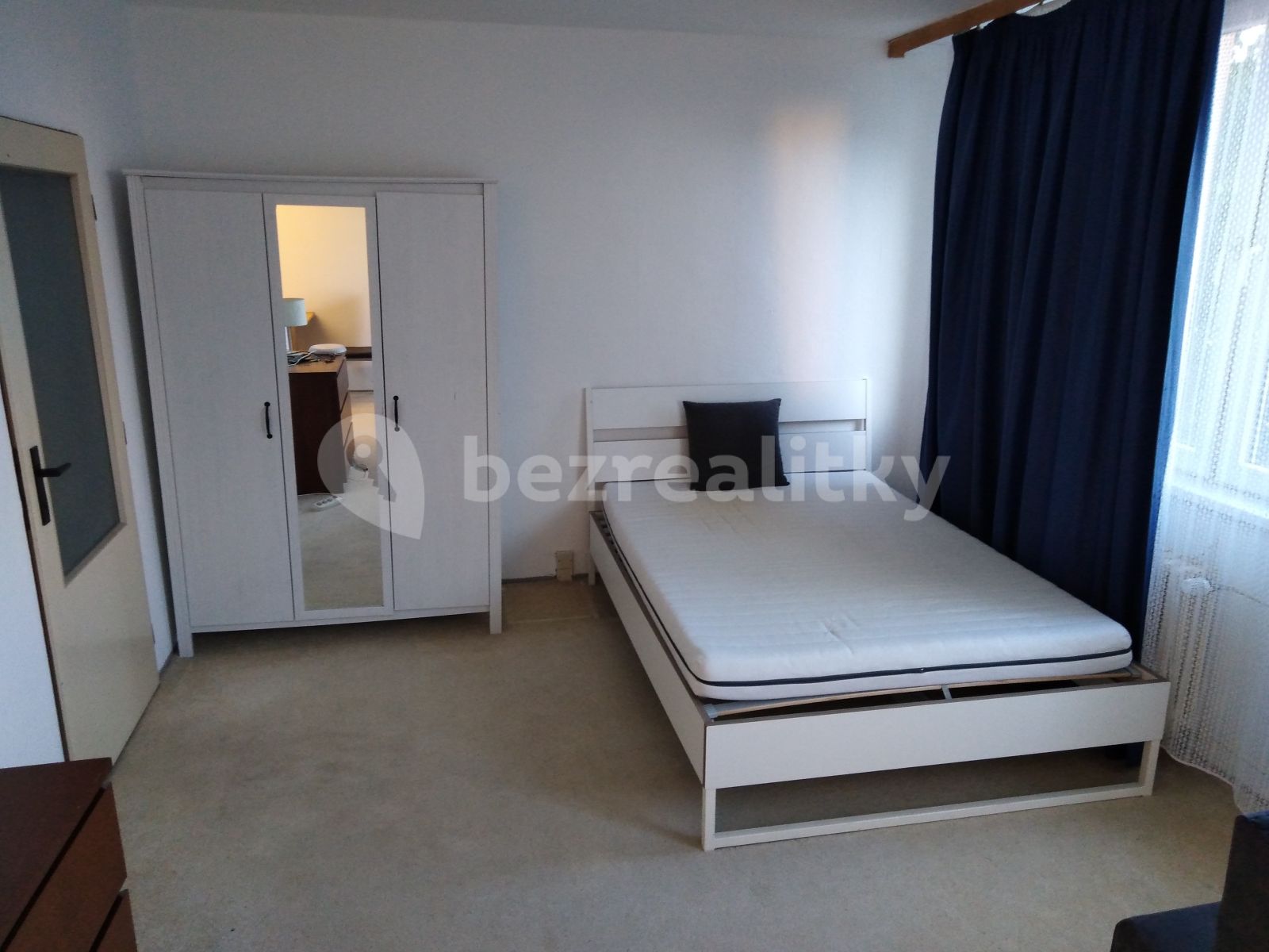 Pronájem bytu garsoniera 36 m², Praha – náhled fotky 13