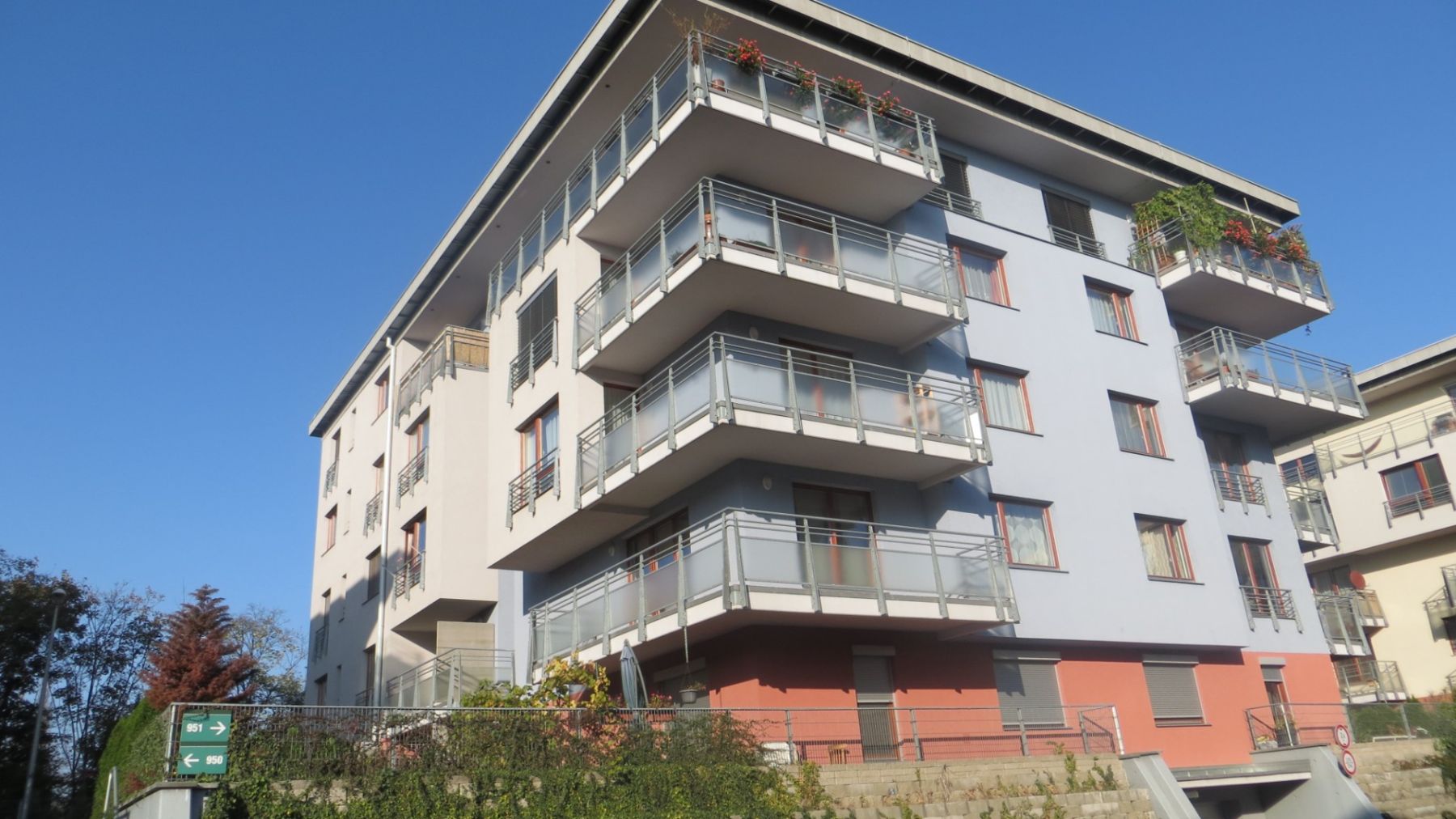 Pronájem bytu 1+kk 32 m² — photo 2