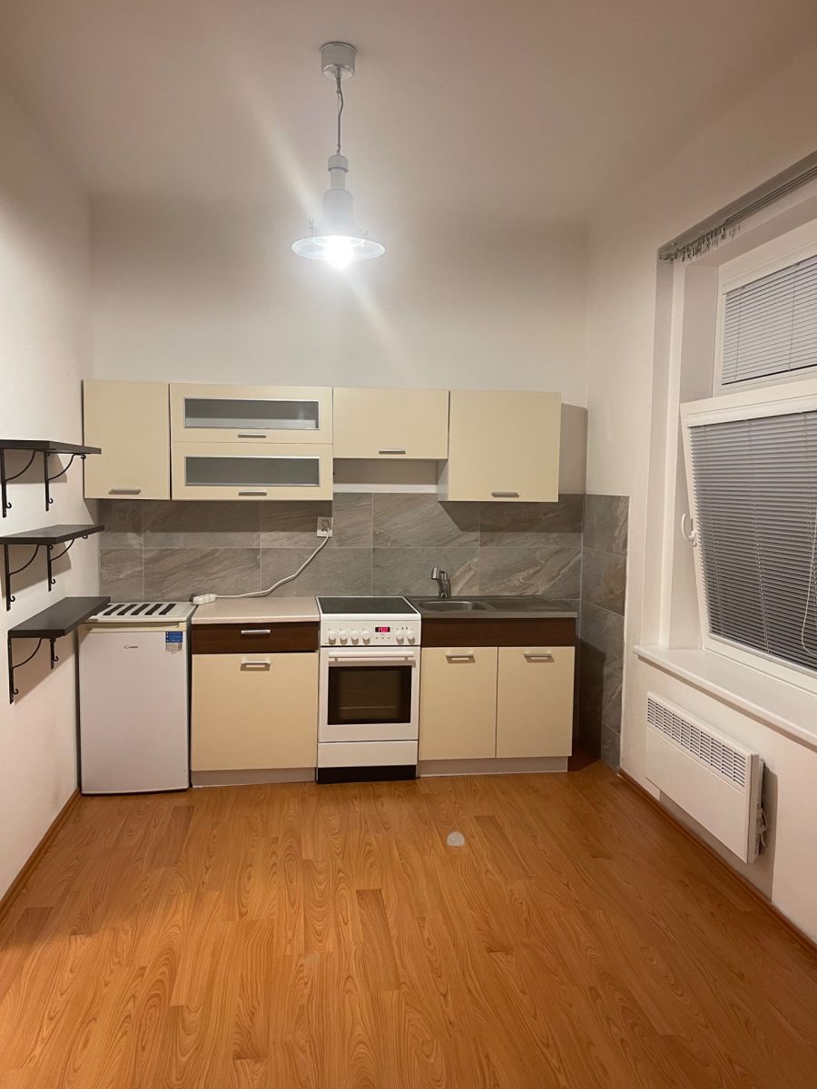Pronájem bytu Garsoniéra 27 m²