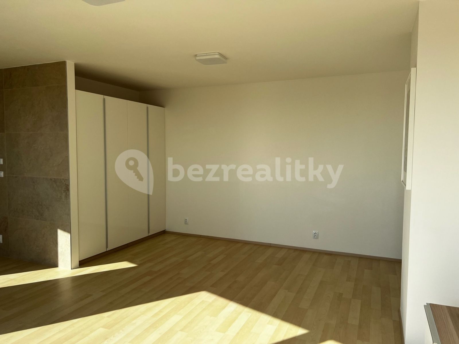 Pronájem bytu 1+kk 44 m² — photo 4
