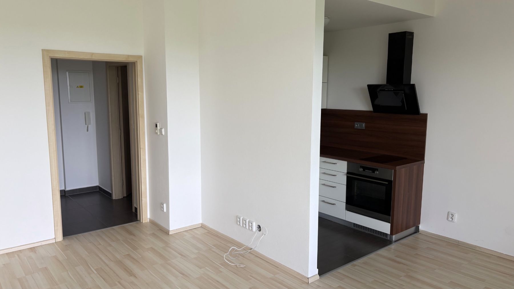 Pronájem bytu 1+kk 37 m²