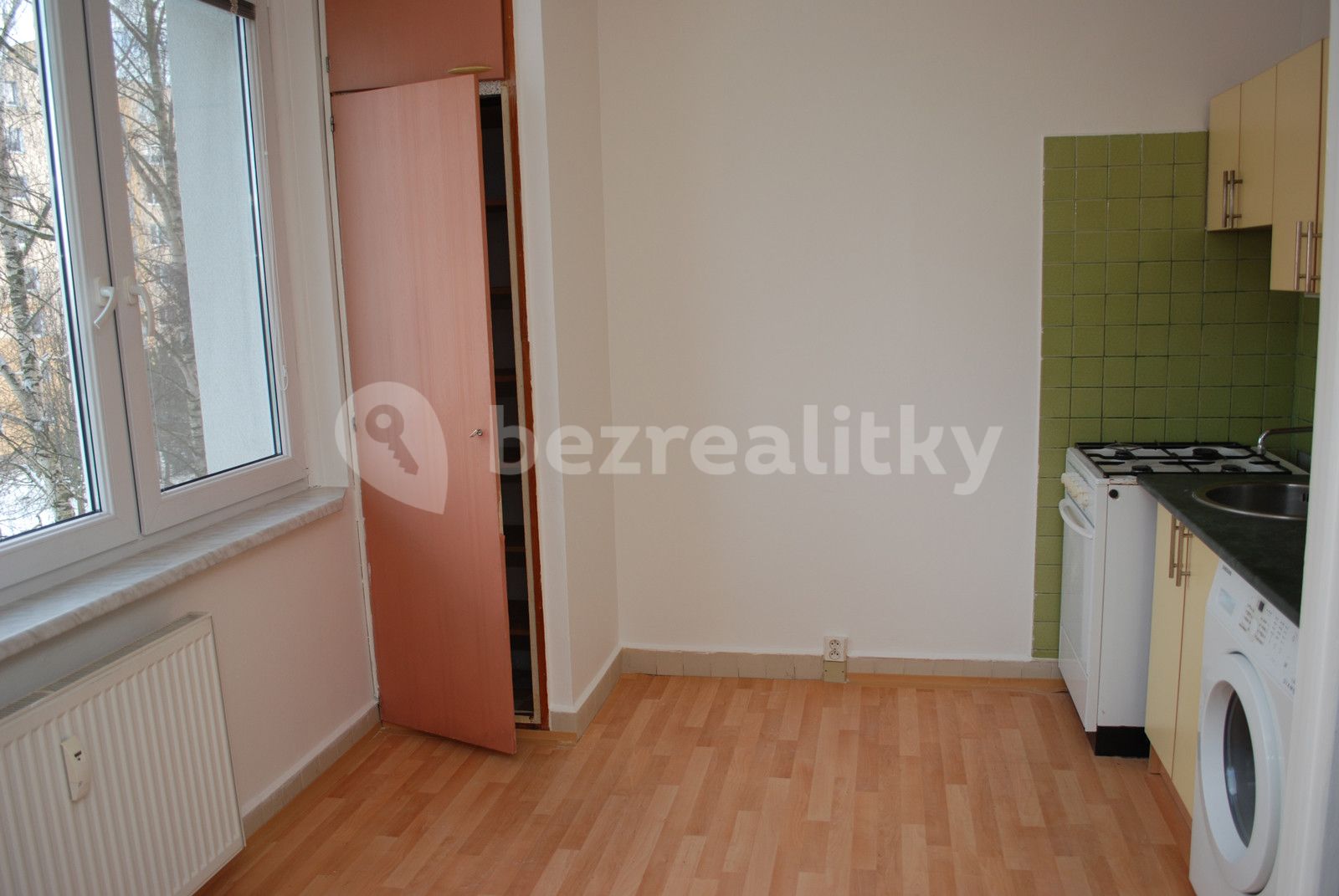 Pronájem bytu 1+1 32 m² — photo 5