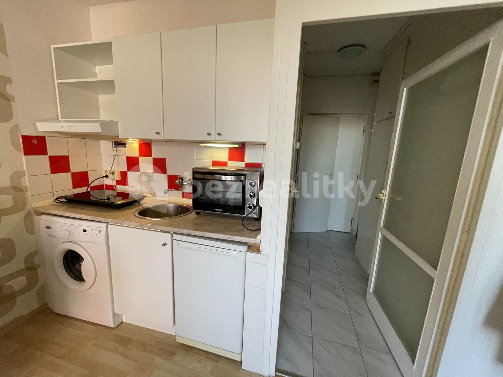 Pronájem bytu 1+kk 27 m², Praha – náhled fotky 2