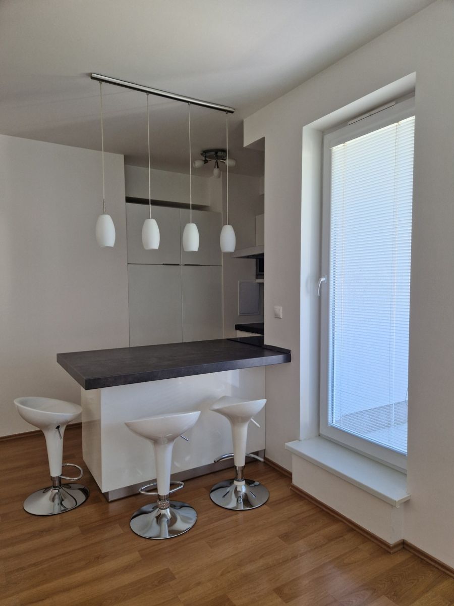 Pronájem bytu 2+kk 50 m²