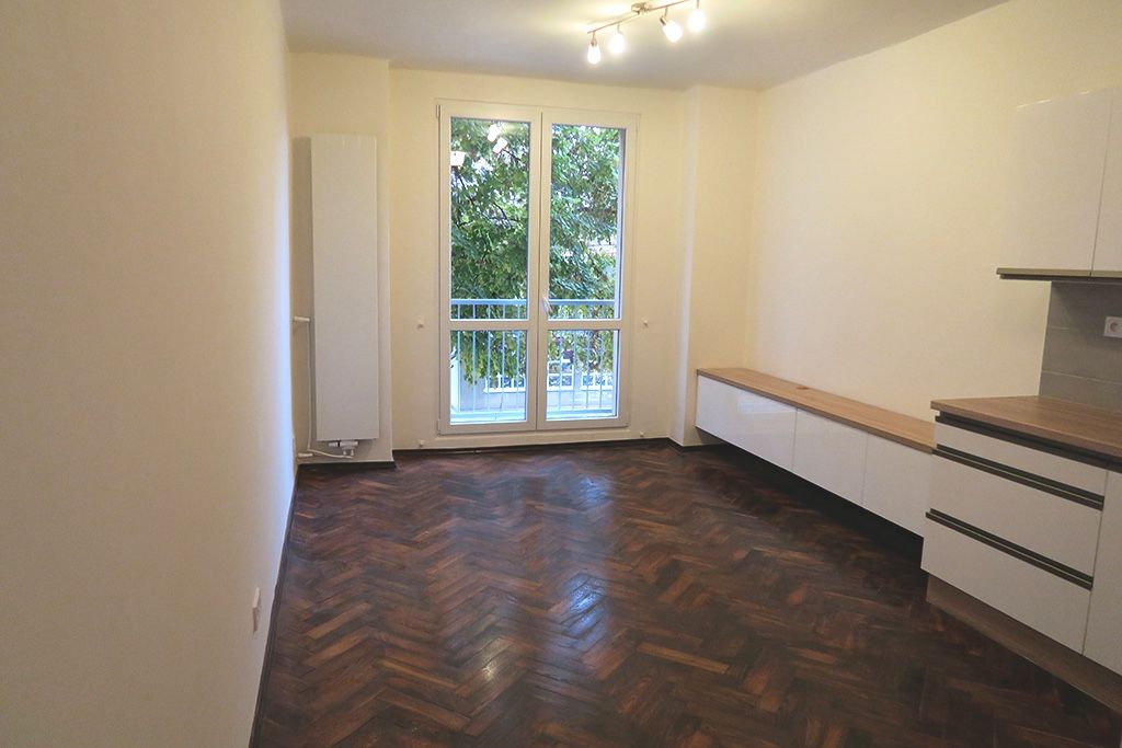 Pronájem bytu 3+kk 62 m² — photo 2