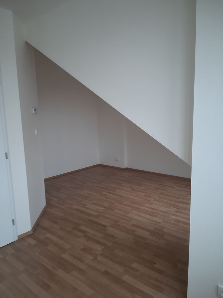 Pronájem bytu 1+kk 37 m² — photo 4