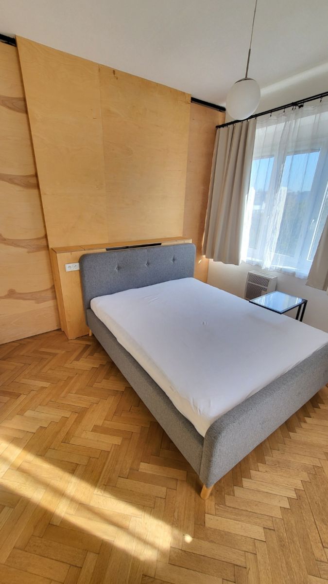 Pronájem bytu 2+kk 50 m², Praha – náhled fotky 9