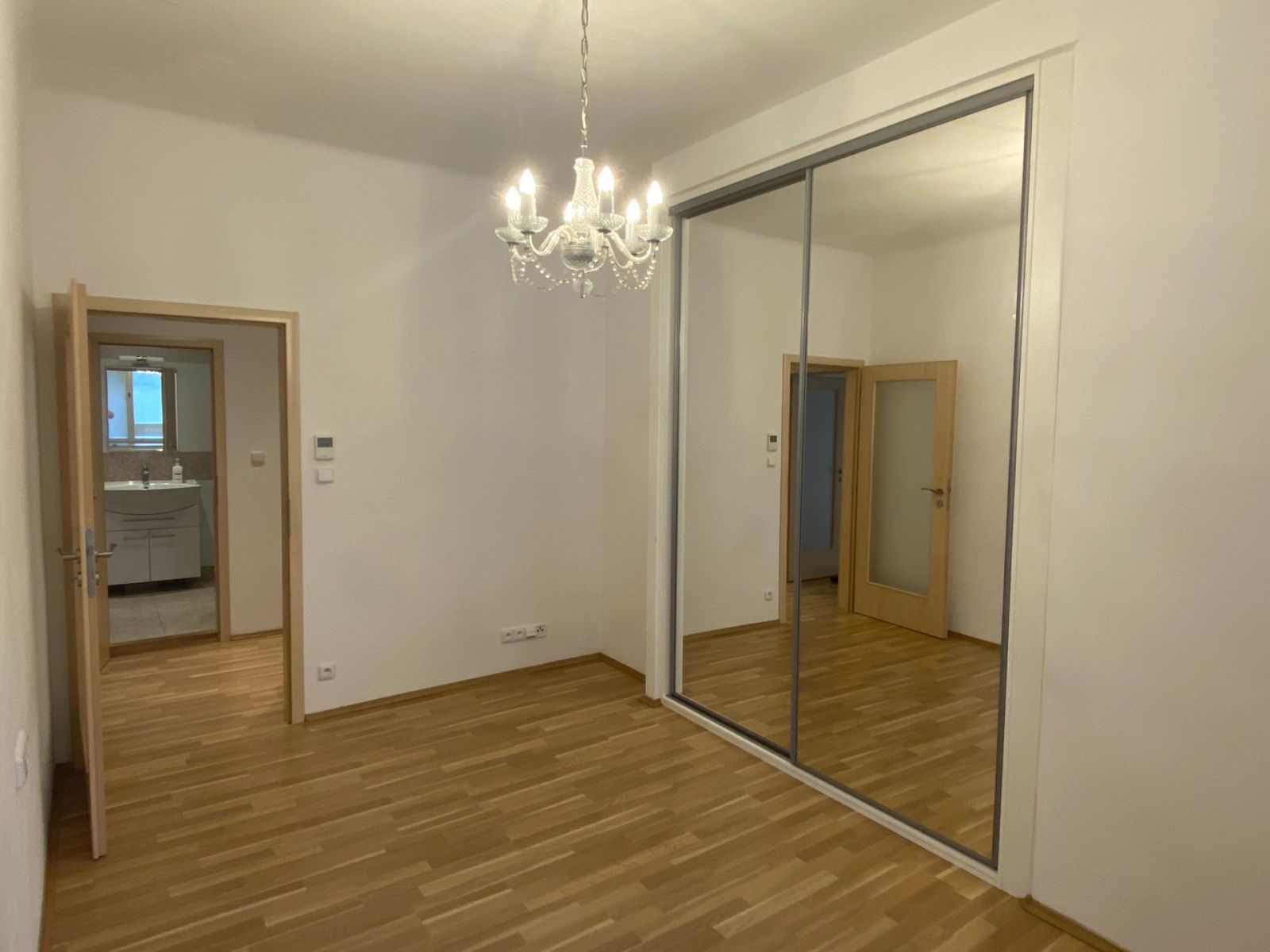 Pronájem bytu 2+kk 42 m², Praha – náhled fotky 4