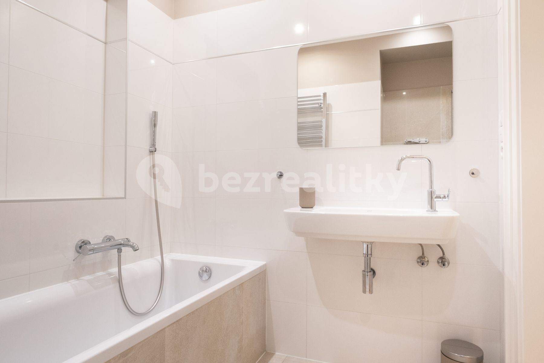 Pronájem bytu 3+kk 77 m², Praha – náhled fotky 11