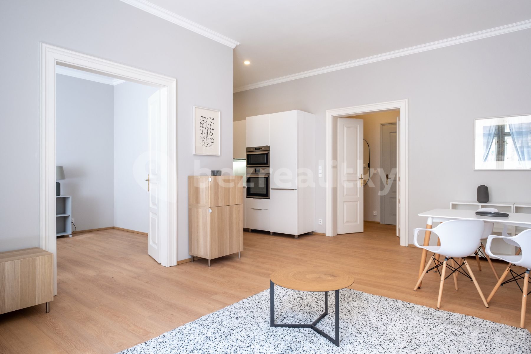 Pronájem bytu 3+kk 77 m², Praha – náhled fotky 2