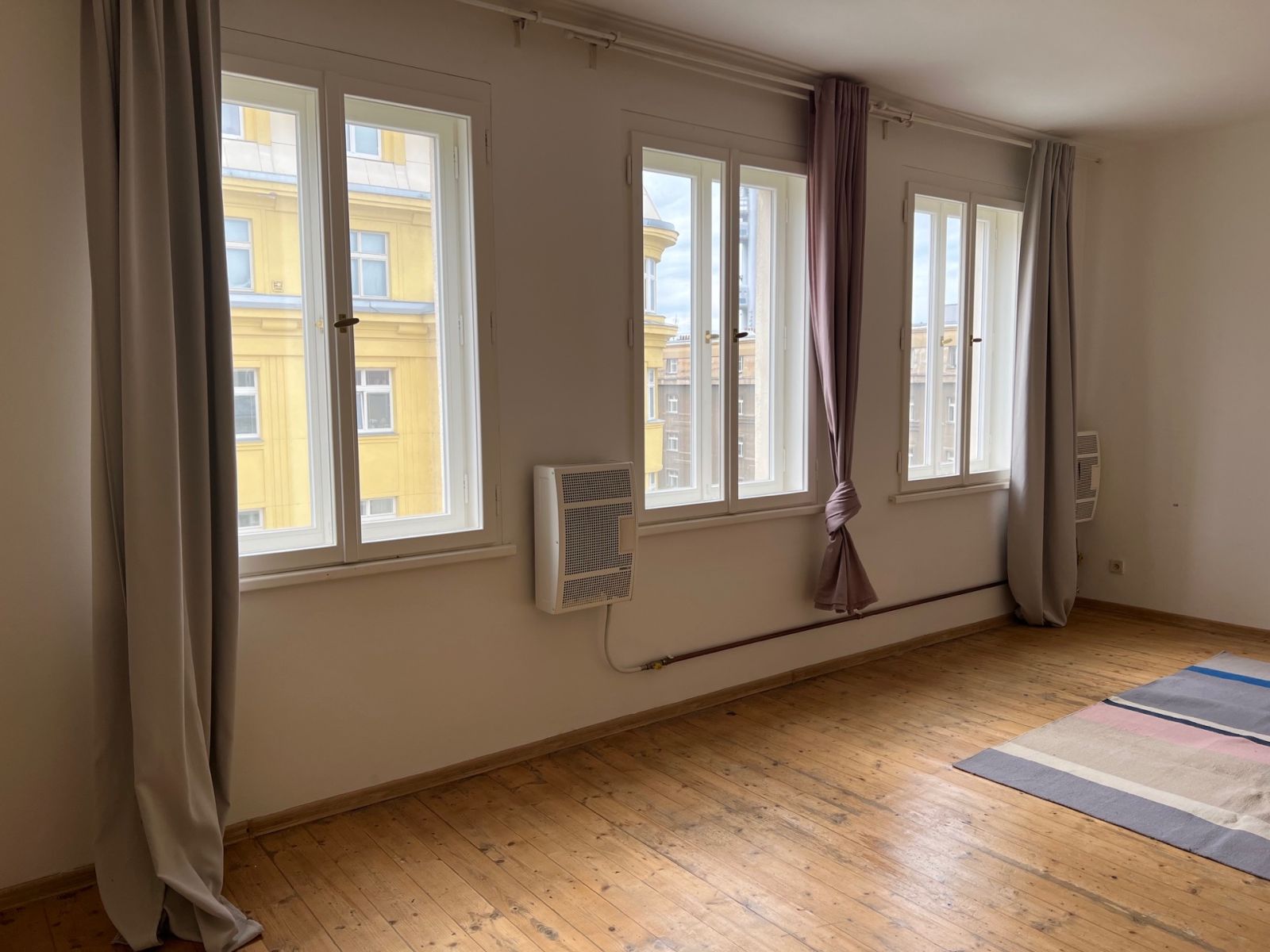 Pronájem bytu 1+kk 31 m² — photo 3