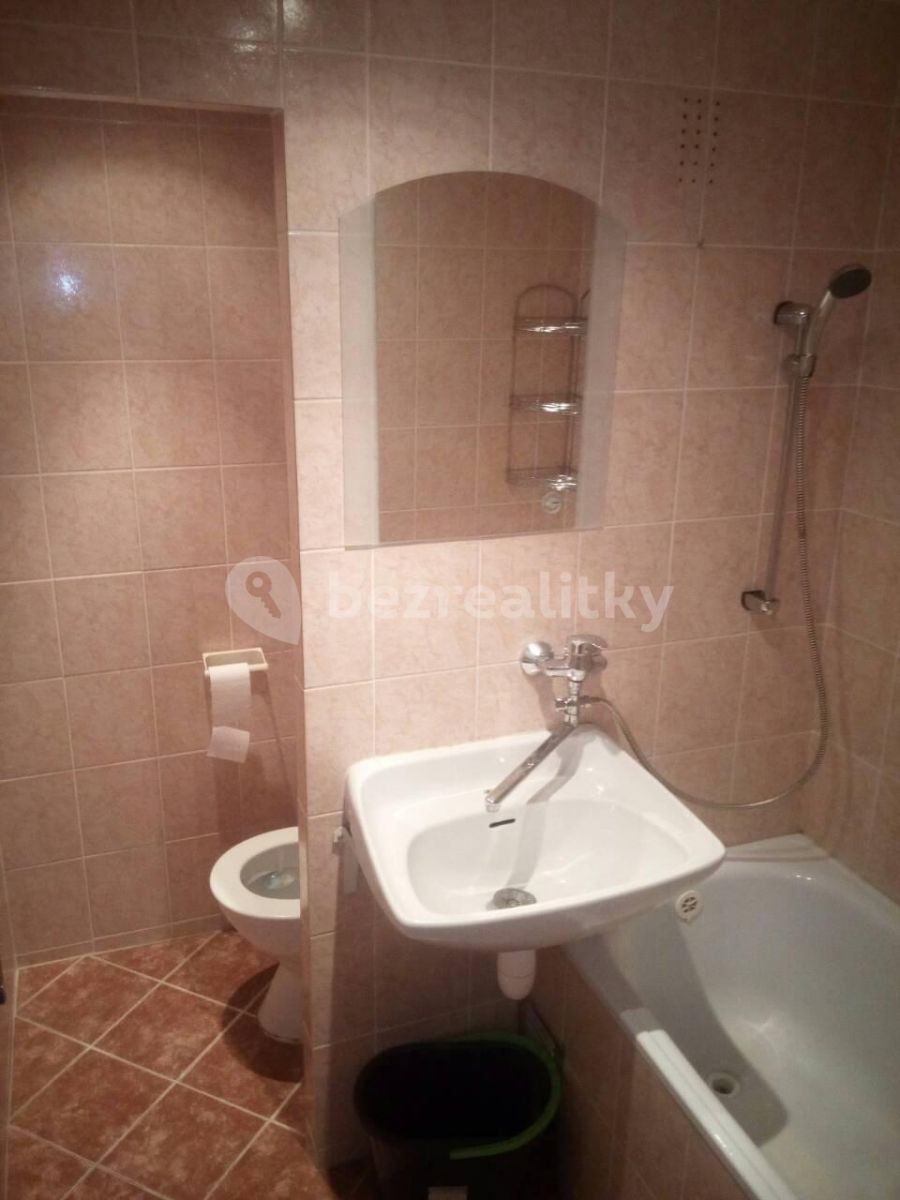 Pronájem bytu 2+kk, 39 m², Karviná