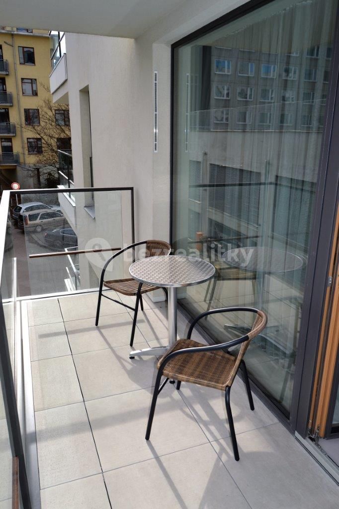 Pronájem bytu 1+kk 38 m² — photo 4