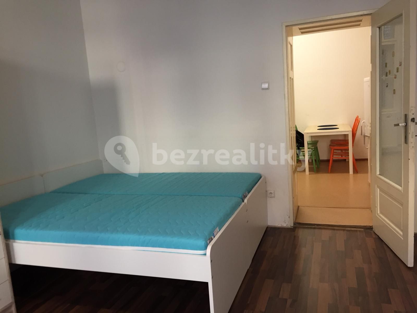Pronájem bytu 2+1 70 m² — photo 2