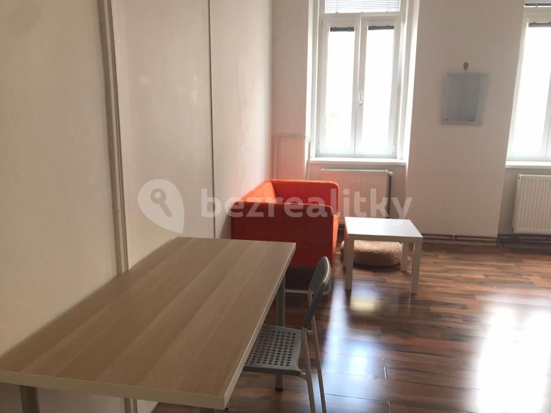 Pronájem bytu 2+1 70 m² — photo 4
