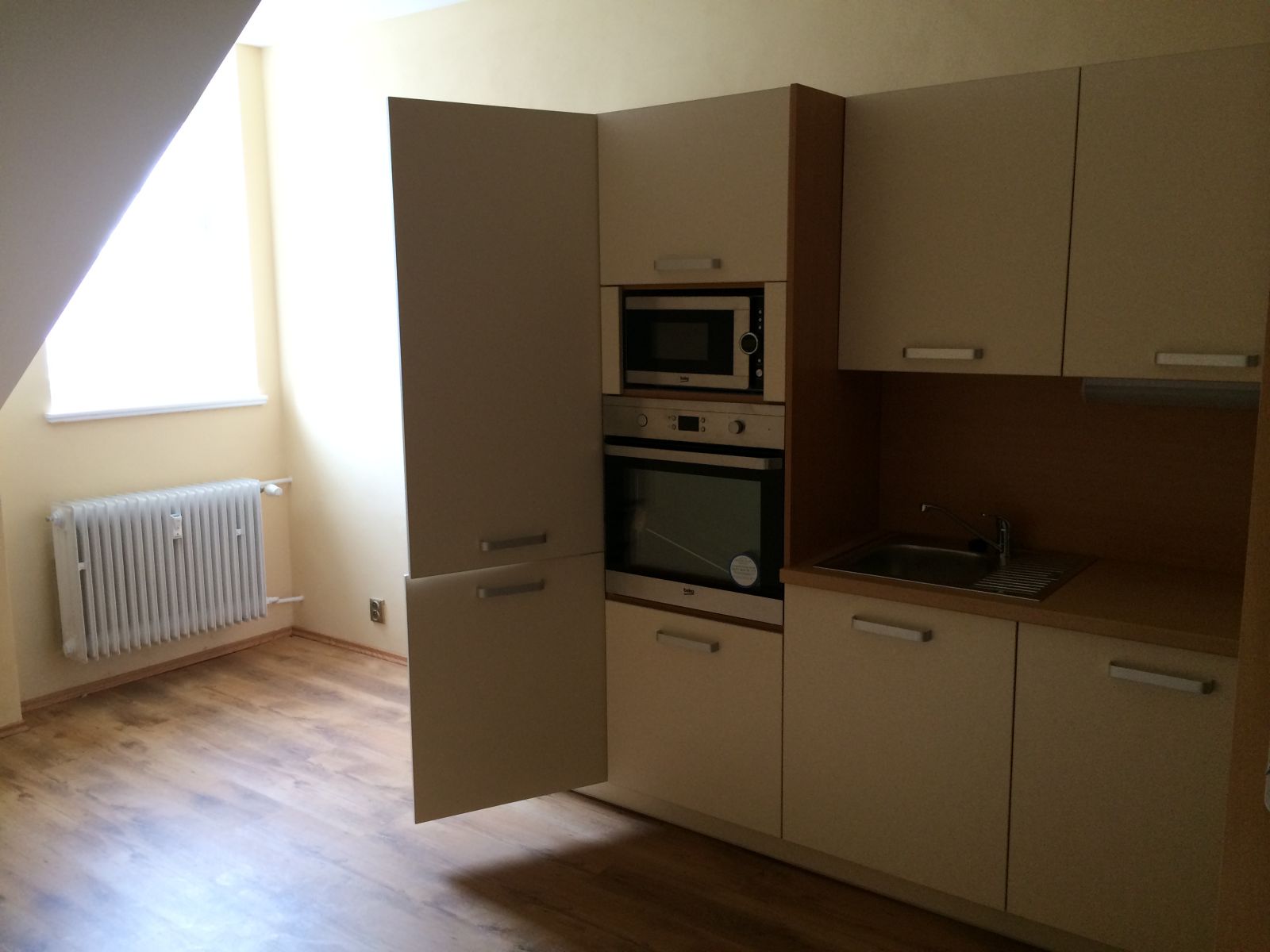 Pronájem bytu 1+1 41 m²