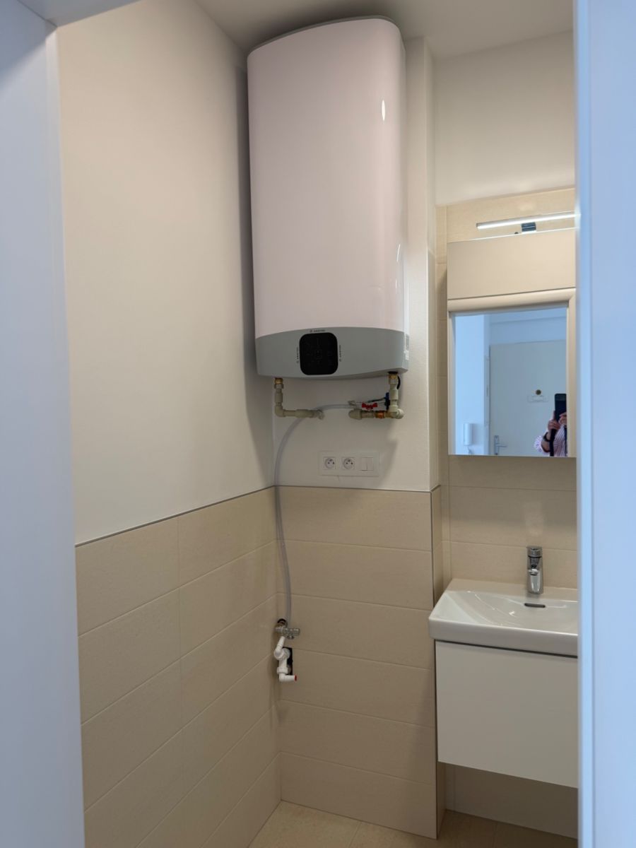 Pronájem bytu 1+kk 28 m² — photo 4