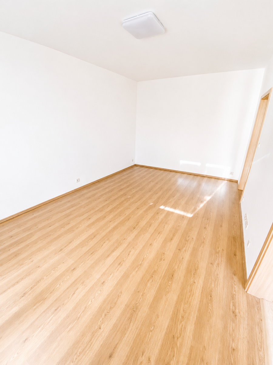 Pronájem bytu 1+1 38 m² — photo 3