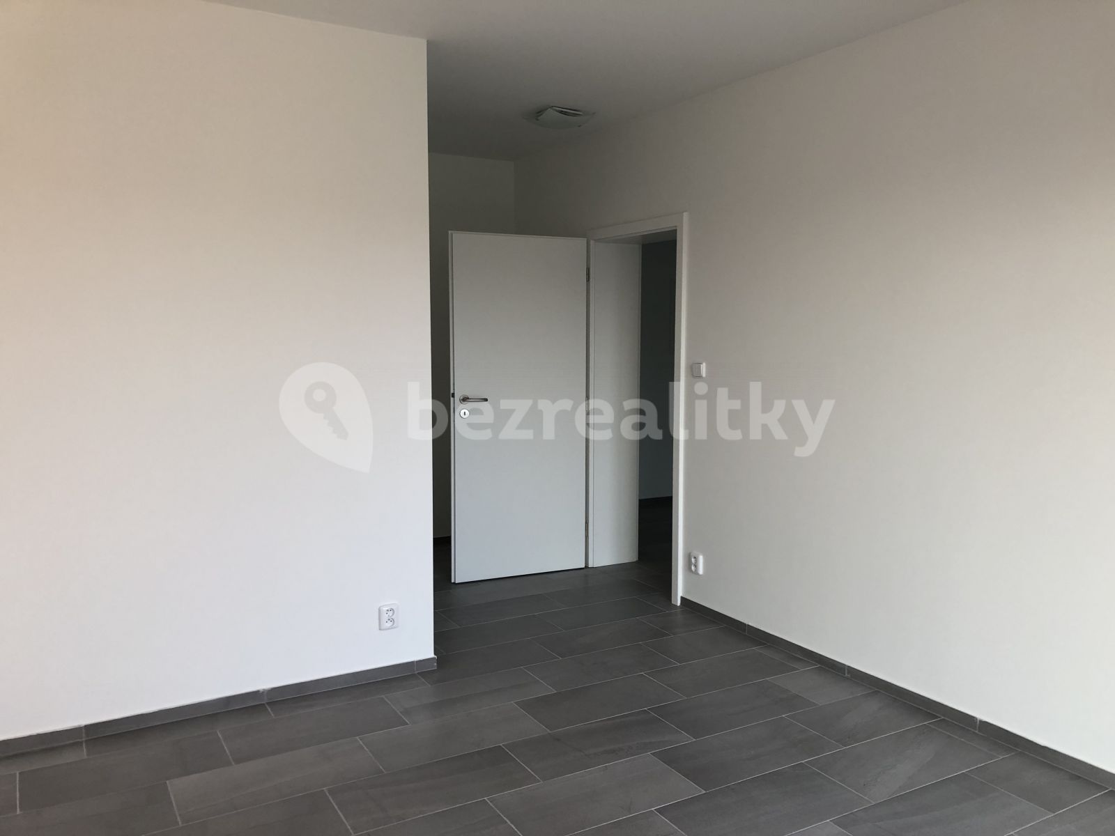 Pronájem bytu 2+kk 69 m² — photo 5