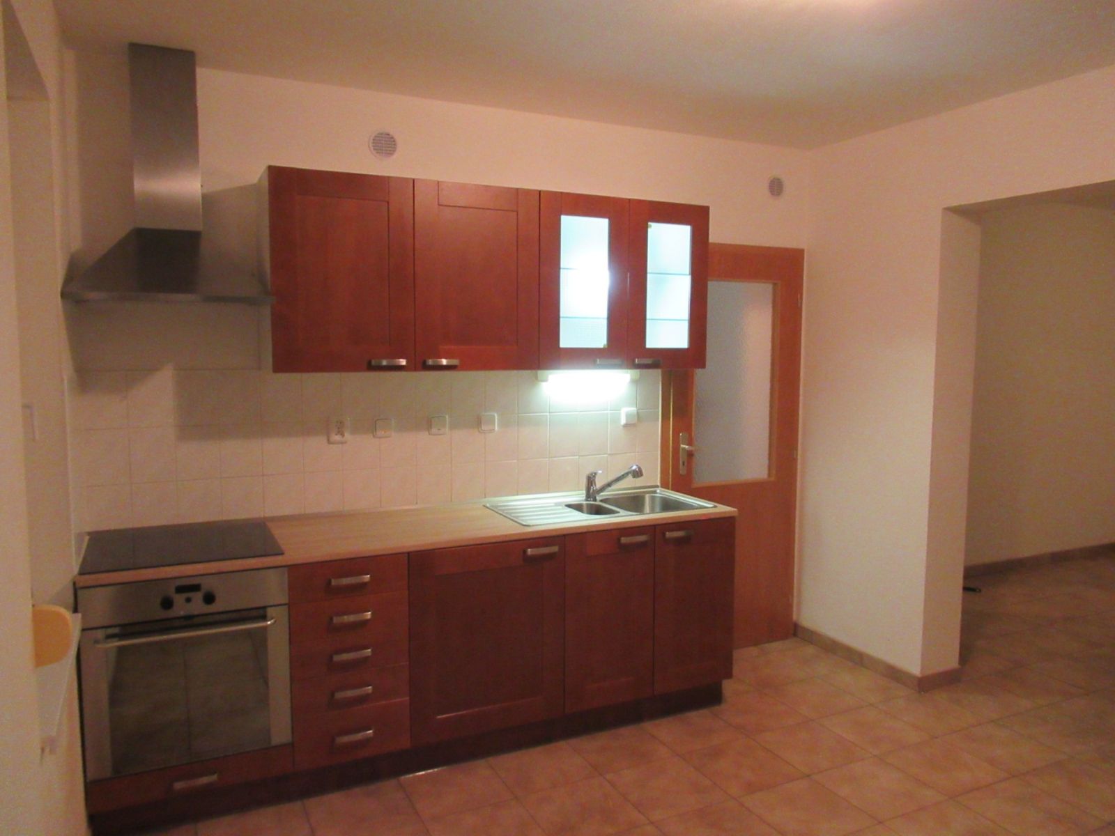 Pronájem bytu 1+1 38 m²