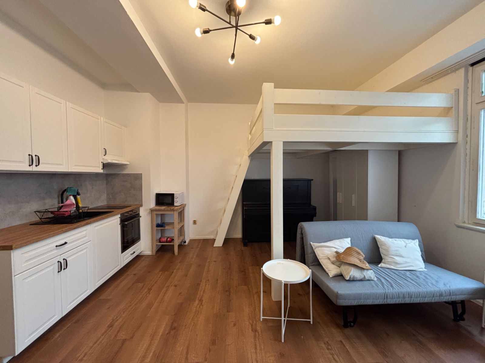 Pronájem bytu 1+kk 34 m²