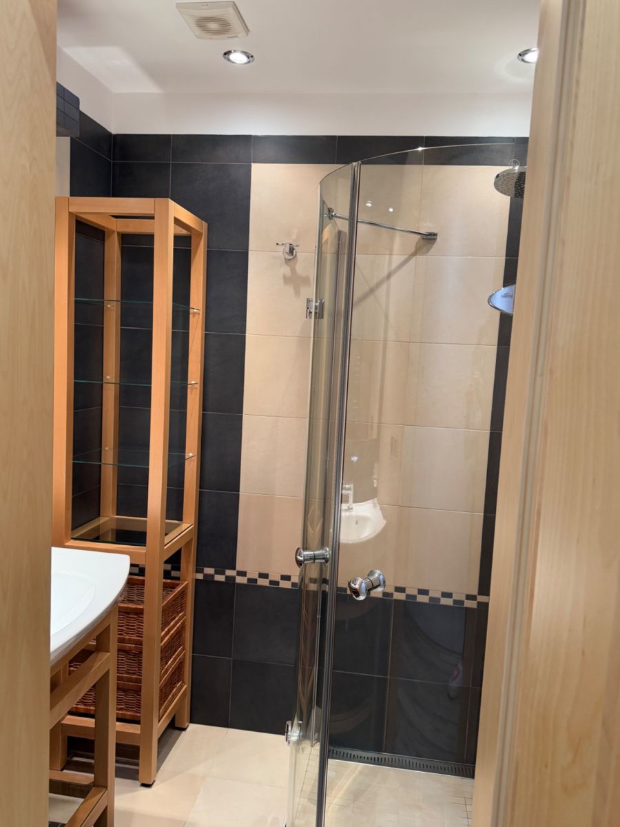 Квартира 4+1 в оренду, 92 м² (16 з 17)