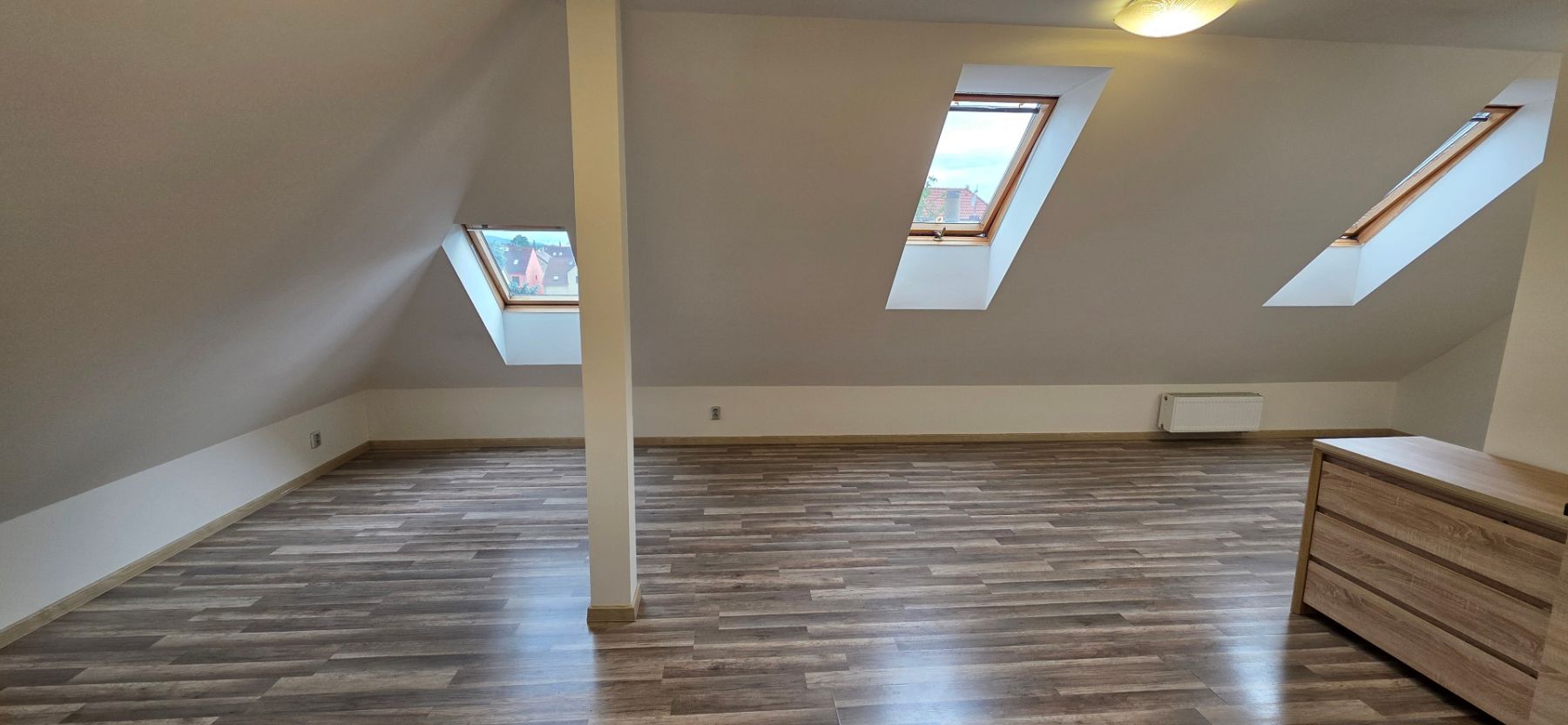Pronájem bytu 3+kk 75 m² — photo 3