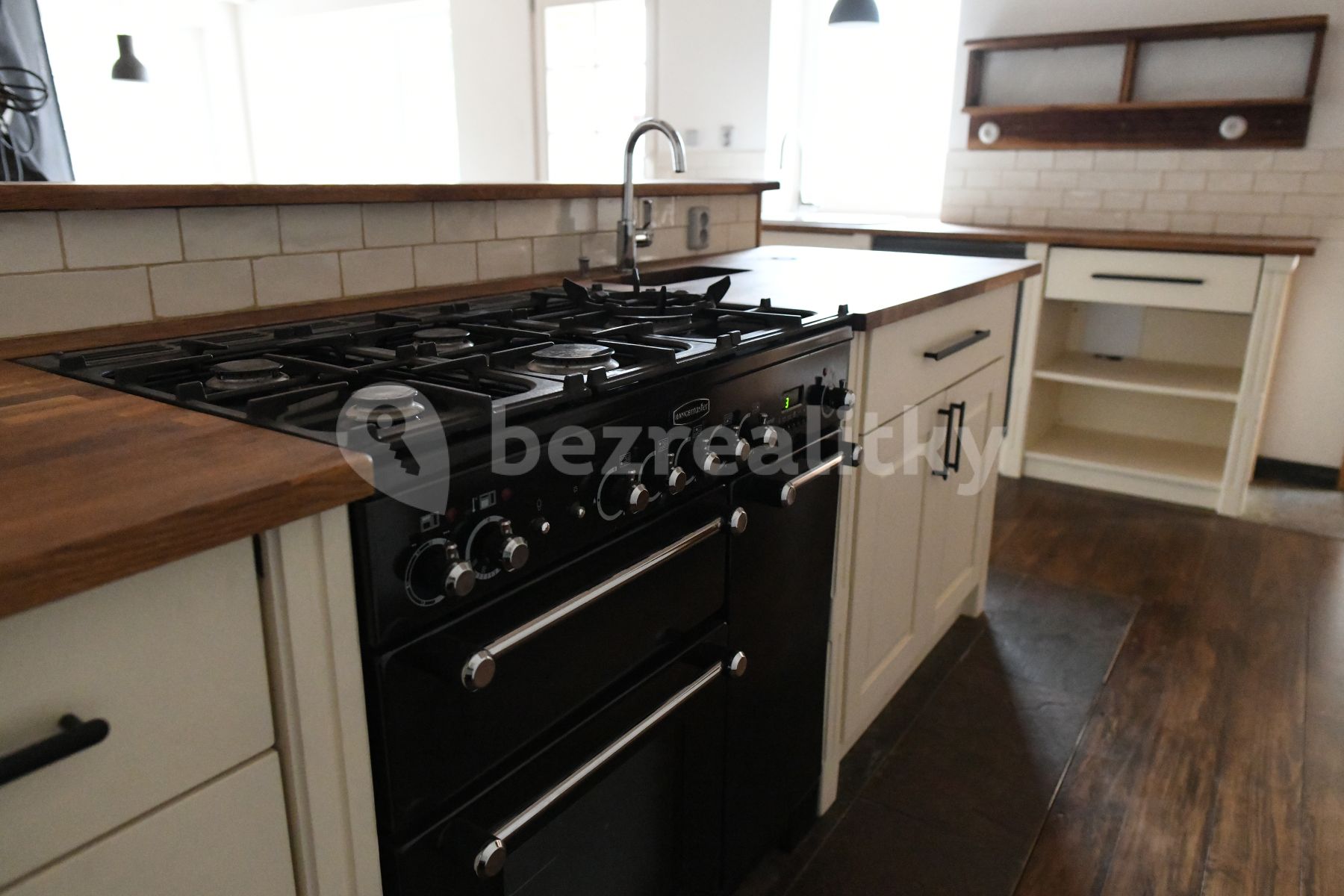 Pronájem bytu 3+kk 120 m² — photo 3