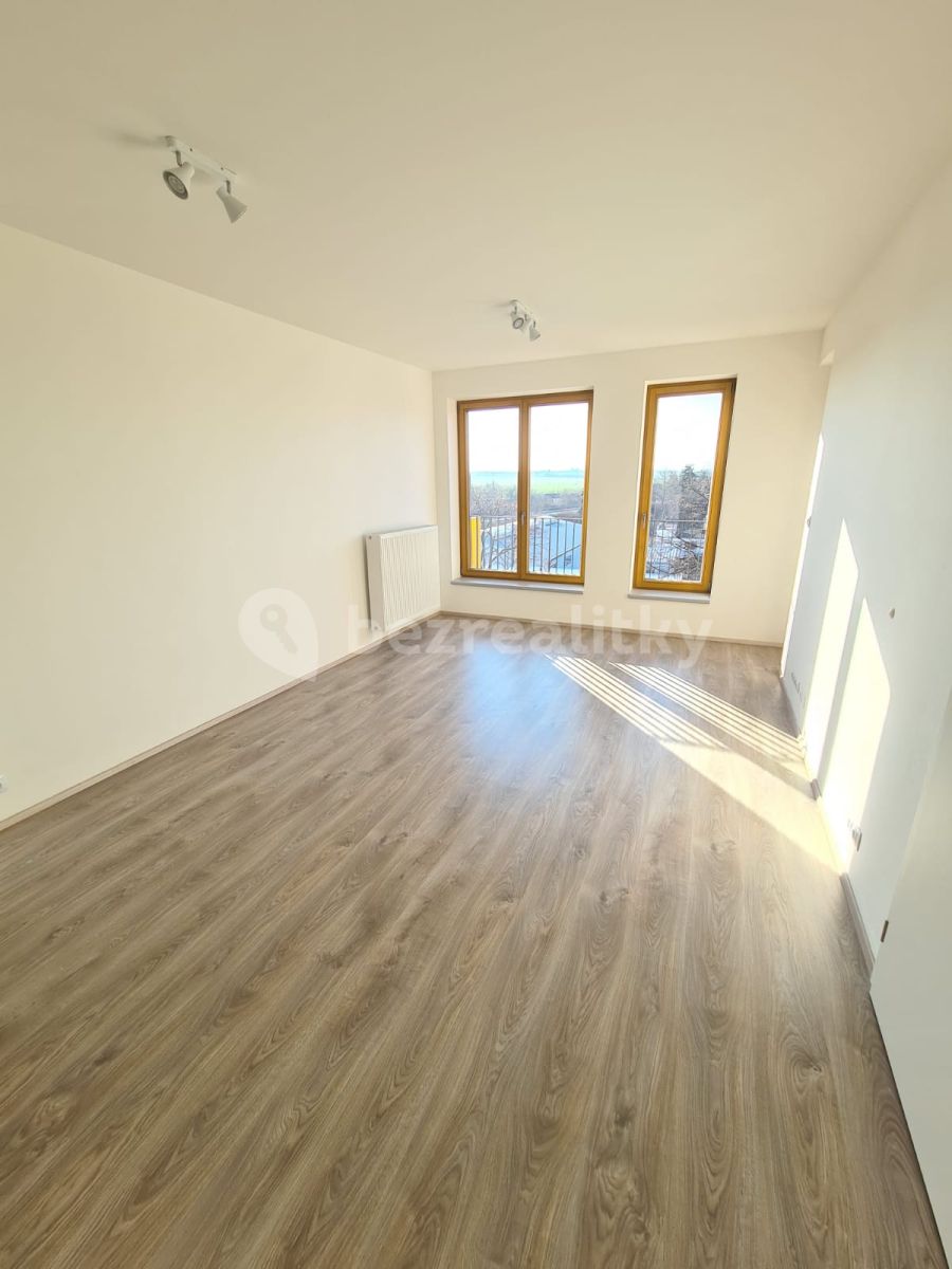 Pronájem bytu 2+kk 46 m² — photo 4
