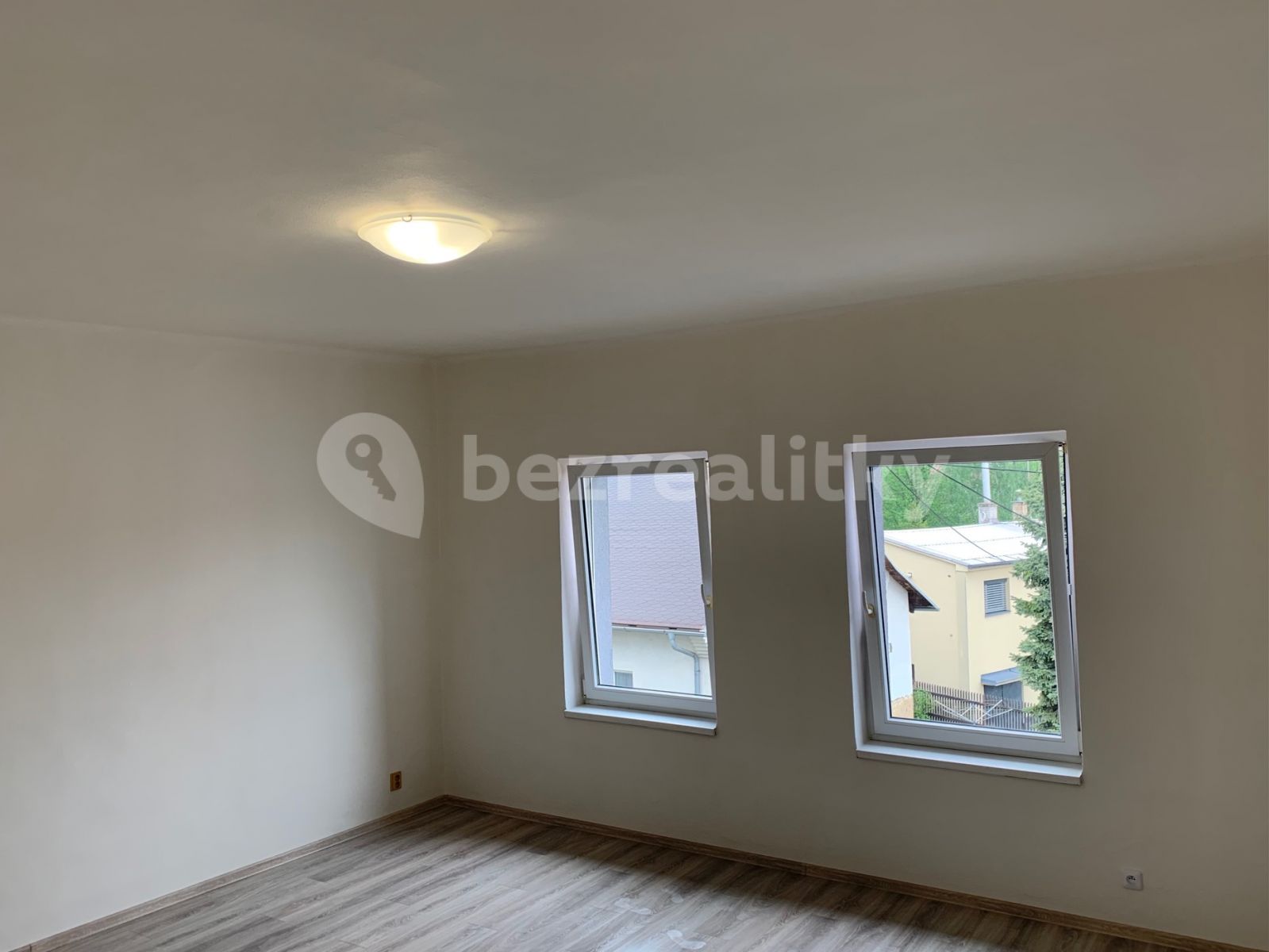 Pronájem bytu 1+1 40 m² — photo 3
