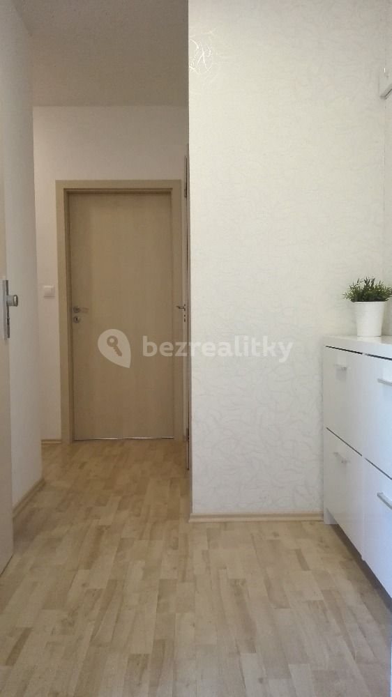 Pronájem bytu 2+kk 52 m² — photo 2
