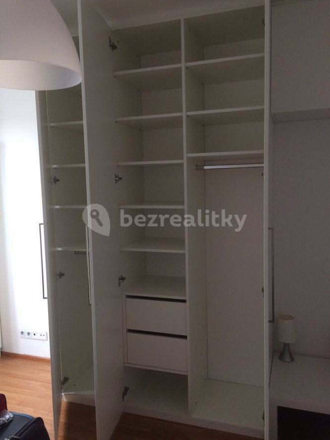 Pronájem bytu 1+1 35 m², Praha – náhled fotky 11