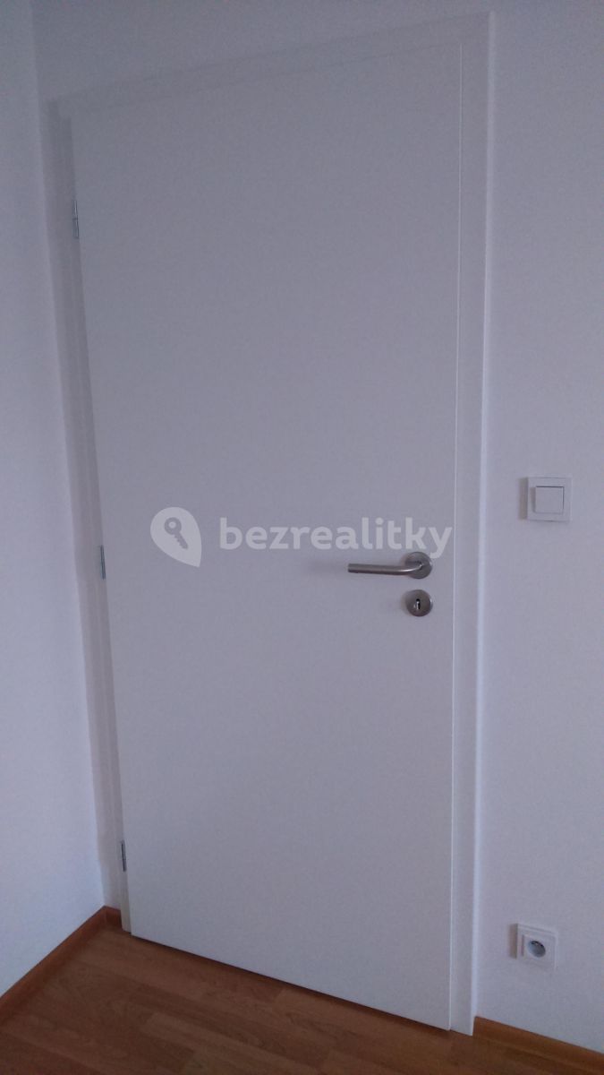 Pronájem bytu 1+1 35 m², Praha – náhled fotky 14