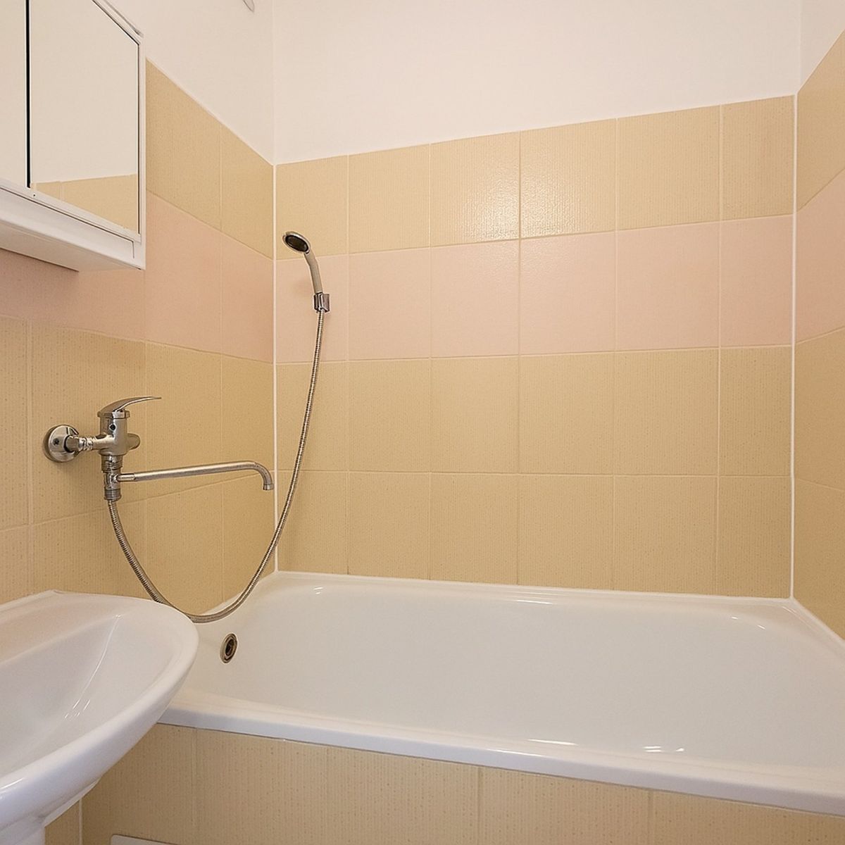 Pronájem bytu 2+1 51 m² — photo 3