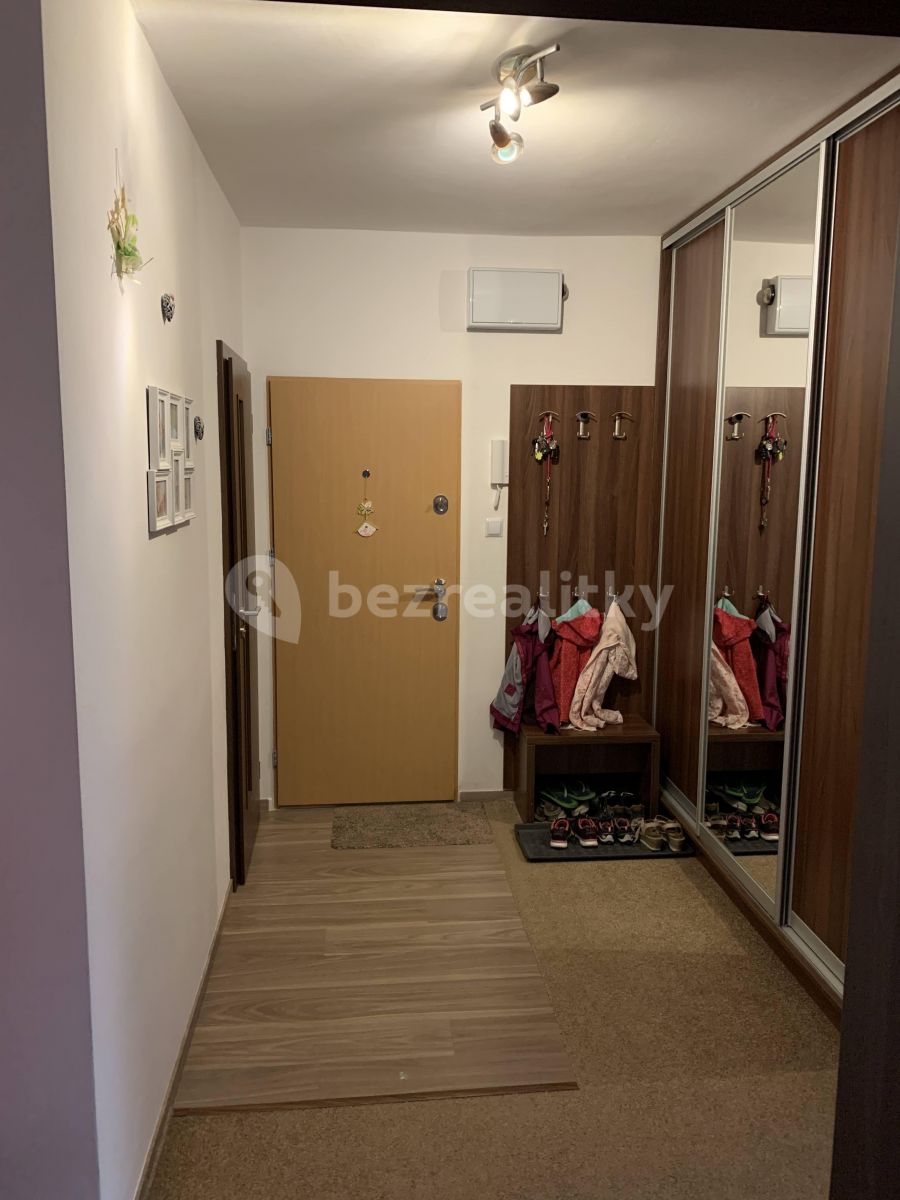 Pronájem bytu 3+1 85 m² — photo 2