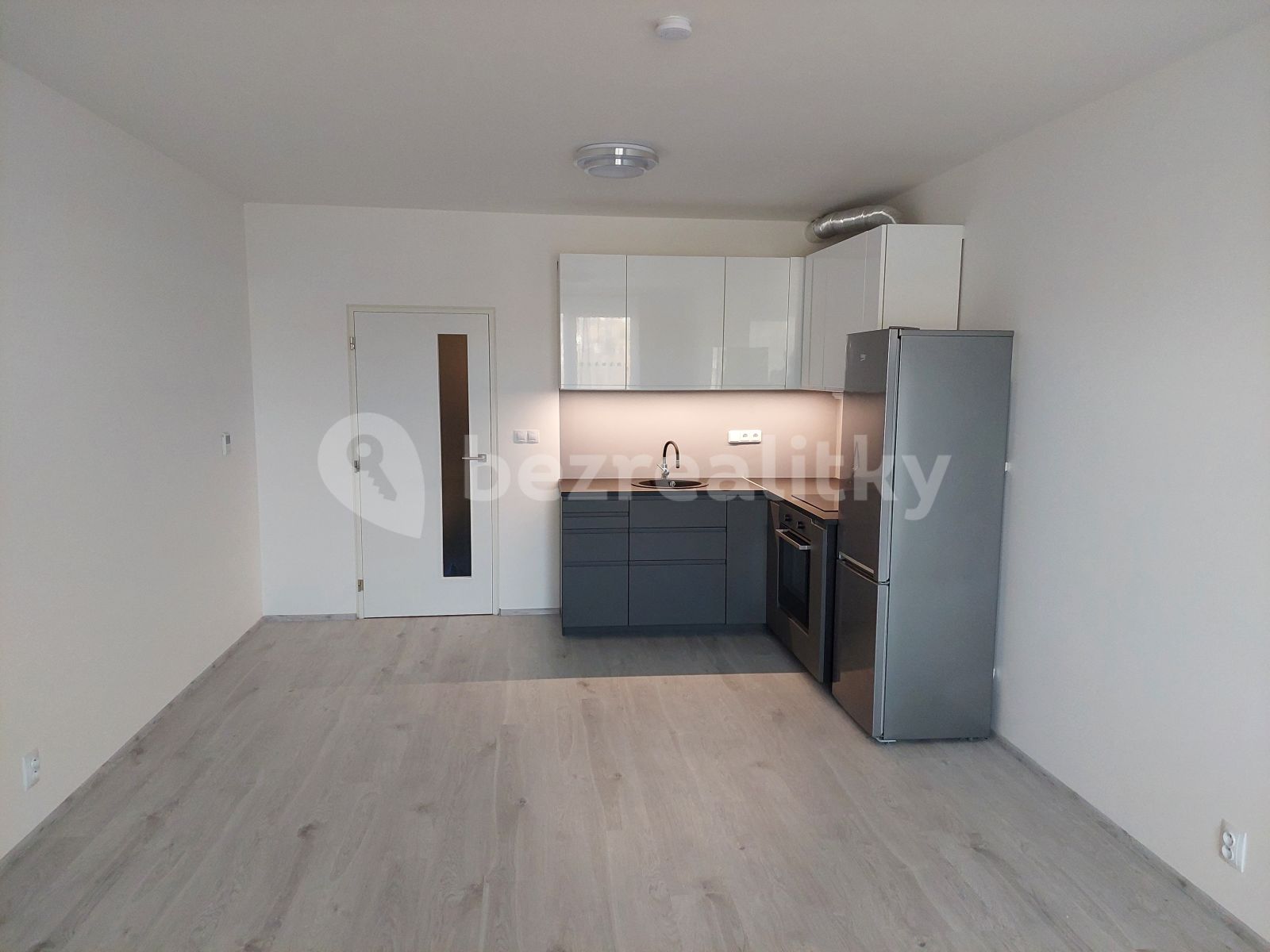 Pronájem bytu 1+kk 38 m²