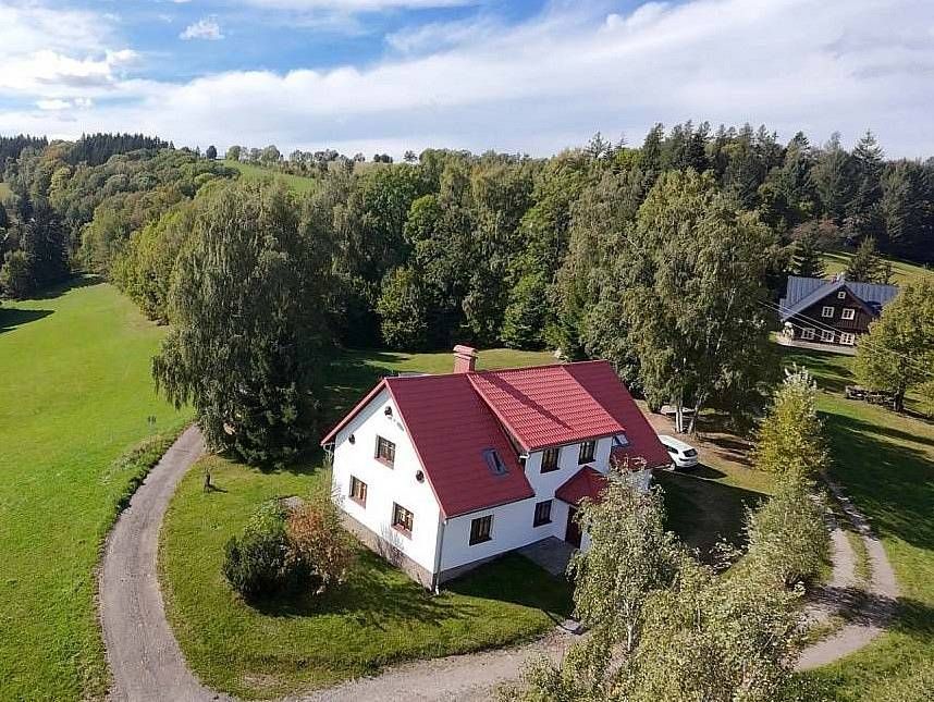 Dům