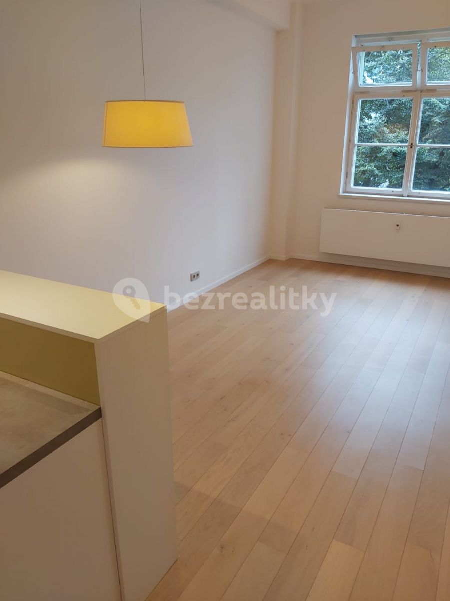 Pronájem bytu 2+kk 52 m²