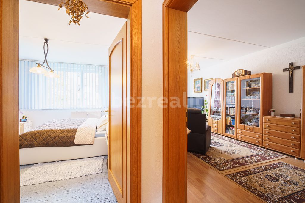 Pronájem bytu 2+1 60 m² — photo 2