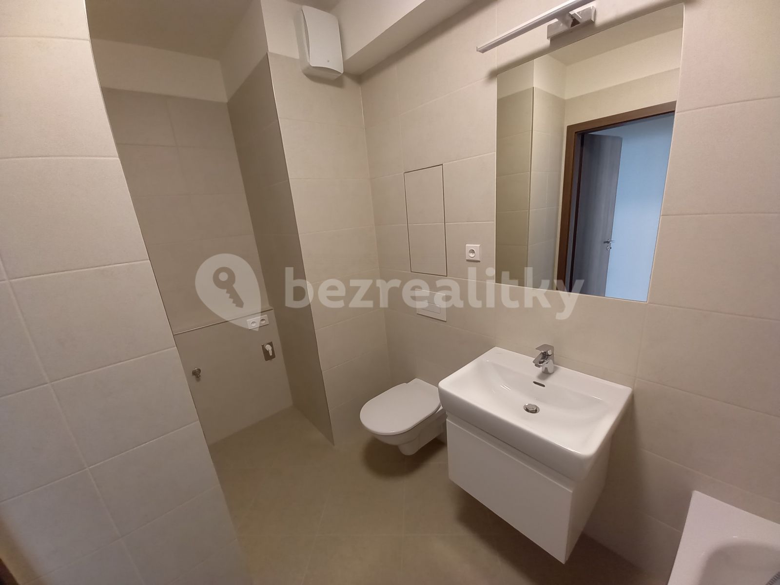 Pronájem bytu 2+kk 52 m² — photo 4