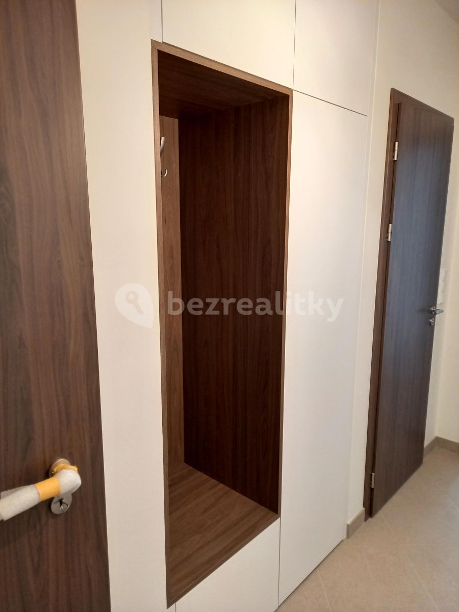 Pronájem bytu 2+kk 52 m² — photo 5