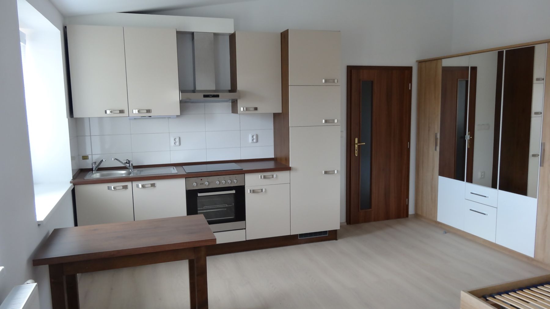 Pronájem bytu 1+kk 45 m²