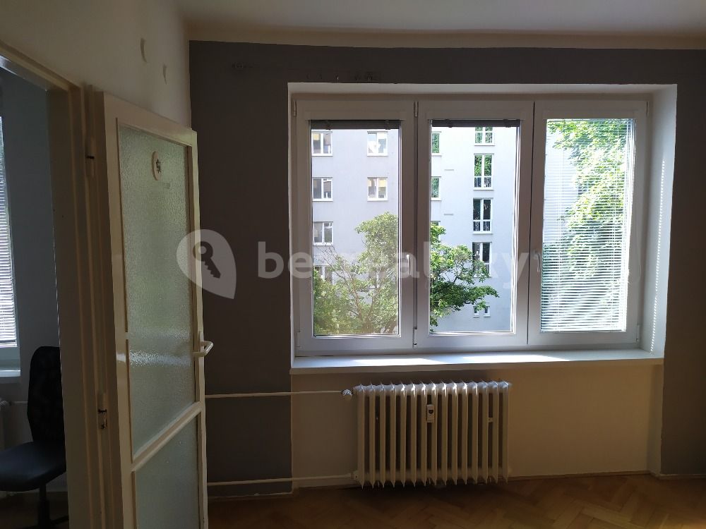 Pronájem bytu 1+1 38 m² — photo 3