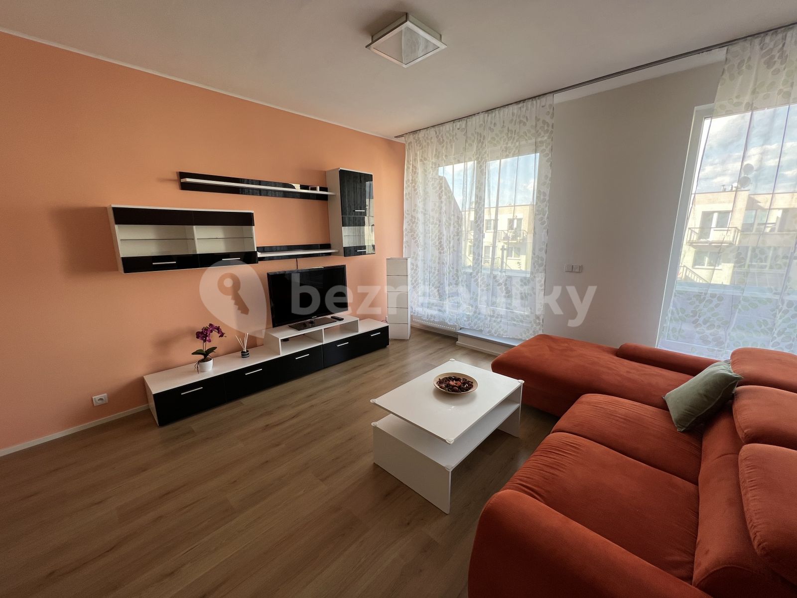 Pronájem bytu 2+kk 64 m², Praha – náhled fotky 3