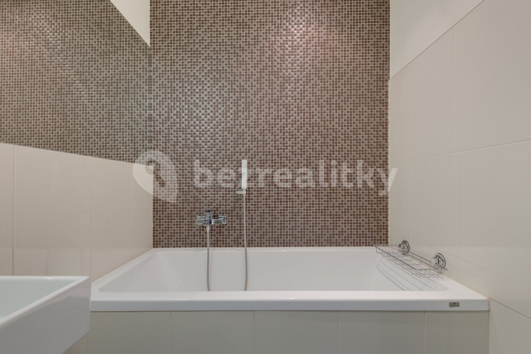 Pronájem bytu 2+kk 64 m², Praha – náhled fotky 13