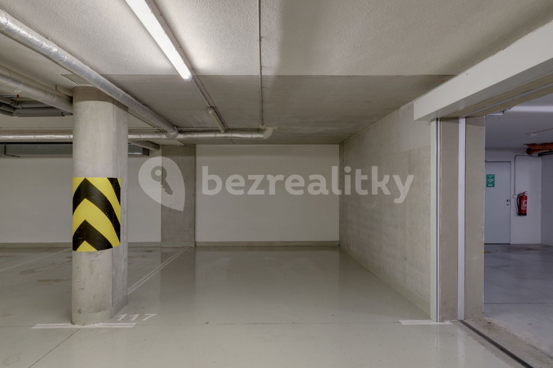 Pronájem bytu 2+kk 64 m², Praha – náhled fotky 16