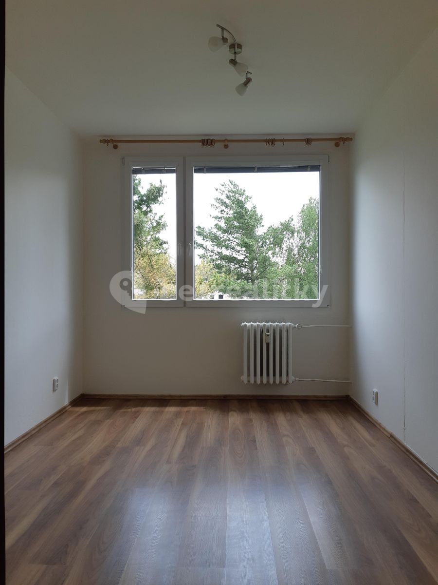 Pronájem bytu 2+kk 41 m² — photo 2